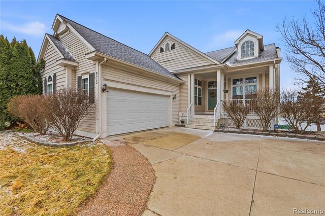 975 Watersedge Court, Oxford, MI 48371