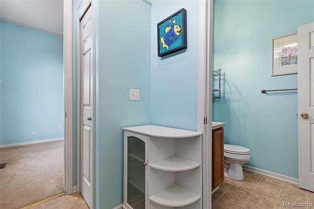 975 Watersedge Court, Oxford, MI 48371