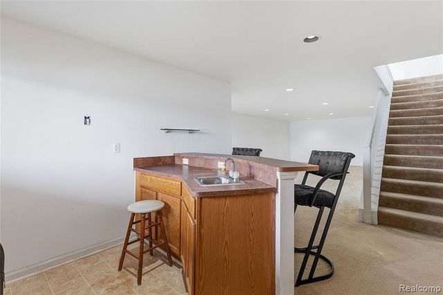 975 Watersedge Court, Oxford, MI 48371