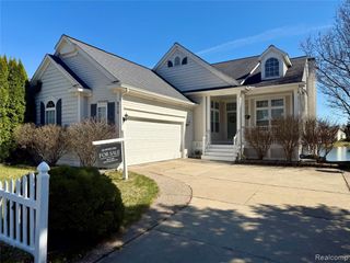 975 Watersedge Court, Oxford, MI 48371