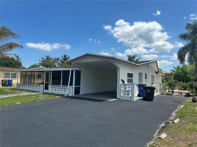 4616 NW 39th St, Lauderdale Lakes, FL 33319