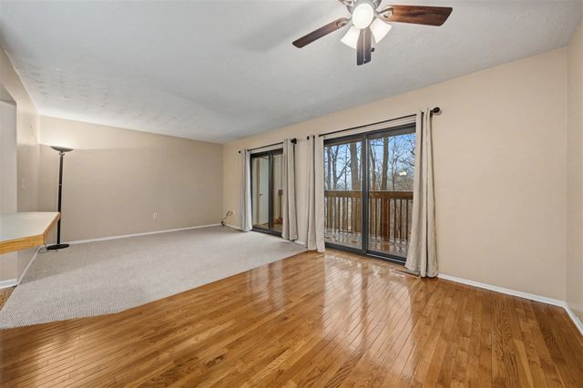 1564 Charter Oak Drive, Rochester Hills, MI 48309