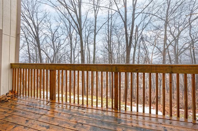 1564 Charter Oak Drive, Rochester Hills, MI 48309