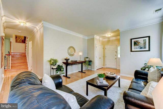 16 DEVONSHIRE DR, Princeton, NJ 08540