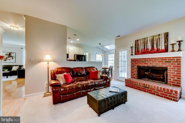 16 DEVONSHIRE DR, Princeton, NJ 08540