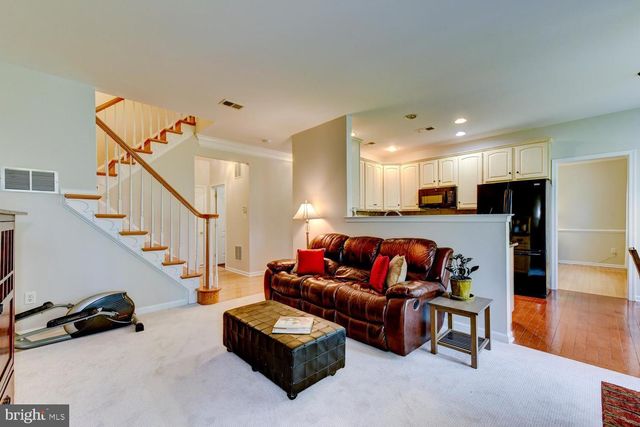 16 DEVONSHIRE DR, Princeton, NJ 08540