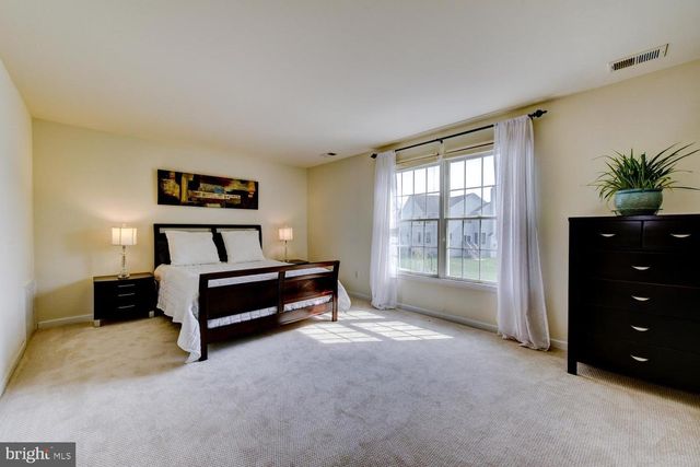 16 DEVONSHIRE DR, Princeton, NJ 08540