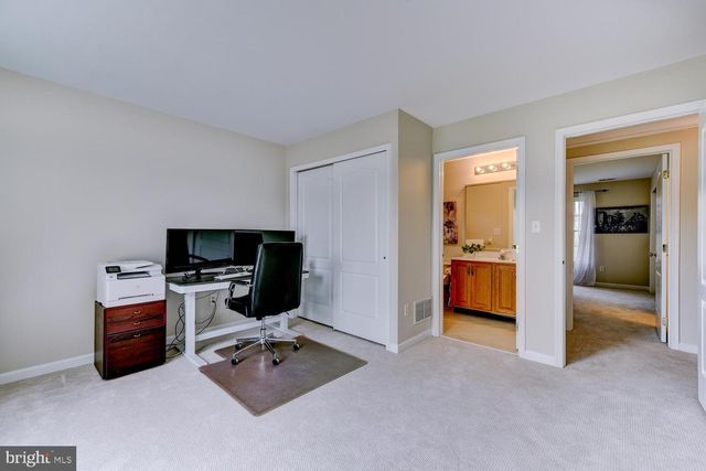 16 DEVONSHIRE DR, Princeton, NJ 08540