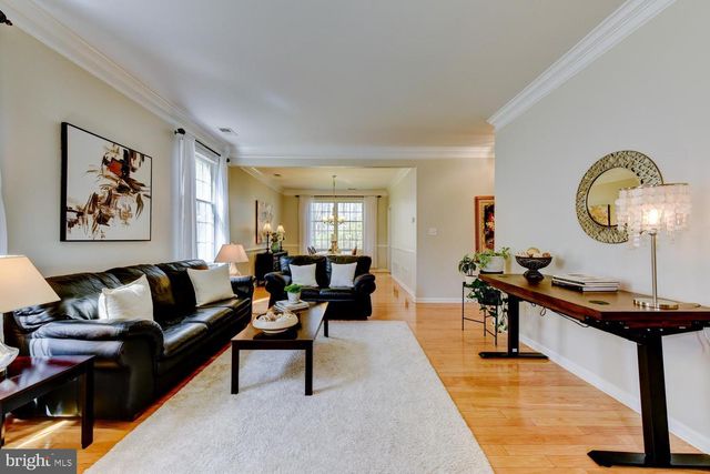 16 DEVONSHIRE DR, Princeton, NJ 08540