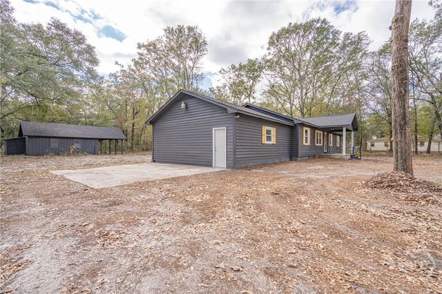 205 Polk Road, Ellabell, GA 31308