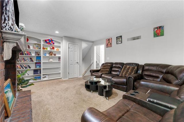 7732 Westgate Drive, Lenexa, KS 66216