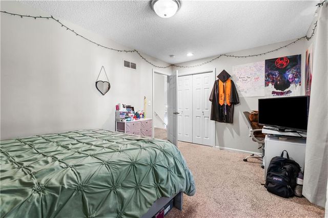 7732 Westgate Drive, Lenexa, KS 66216