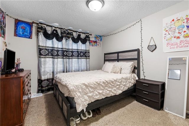 7732 Westgate Drive, Lenexa, KS 66216