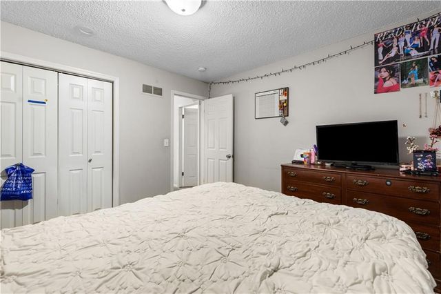 7732 Westgate Drive, Lenexa, KS 66216