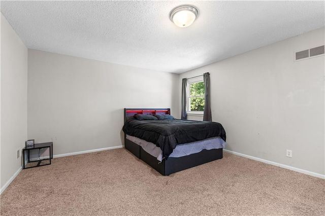 7732 Westgate Drive, Lenexa, KS 66216