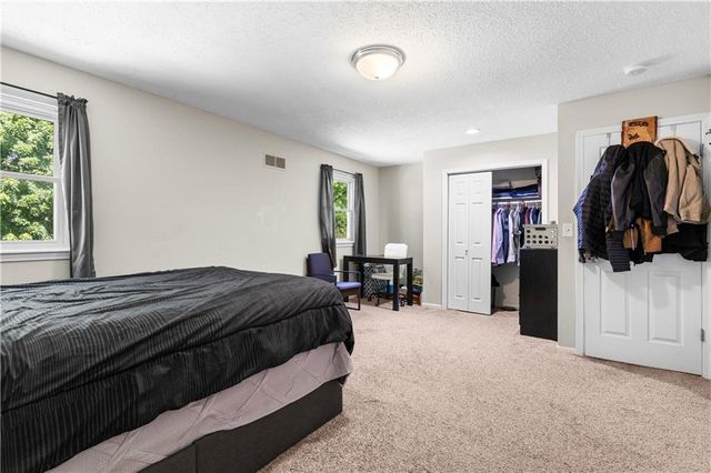 7732 Westgate Drive, Lenexa, KS 66216