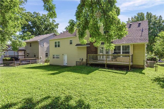 7732 Westgate Drive, Lenexa, KS 66216