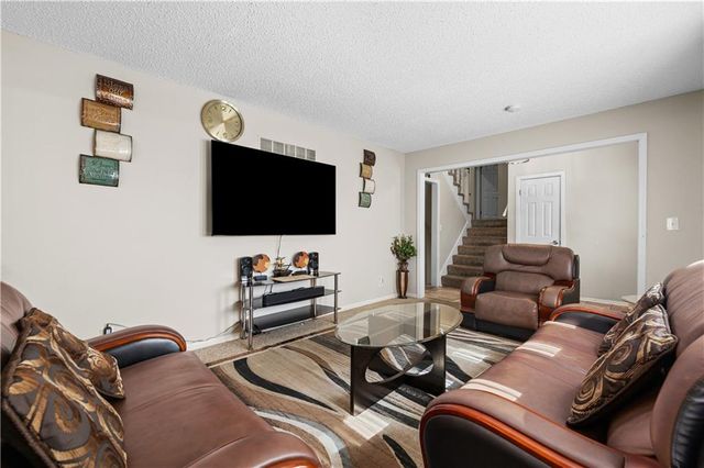 7732 Westgate Drive, Lenexa, KS 66216