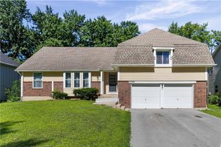 7732 Westgate Drive, Lenexa, KS 66216