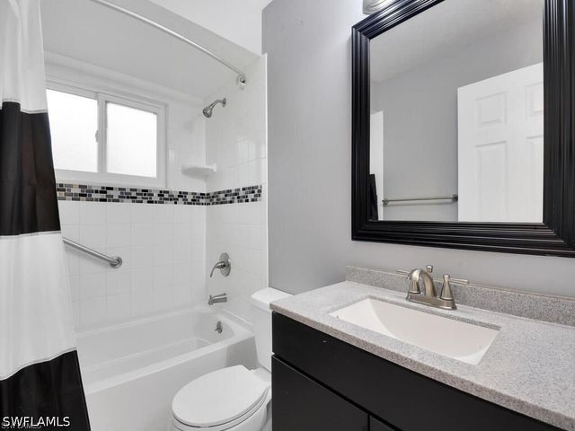 260 12TH ST SE, Naples, FL 34117