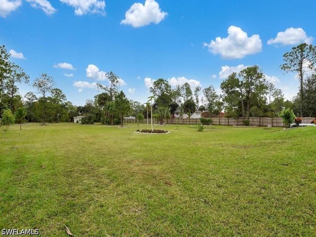 260 12TH ST SE, Naples, FL 34117