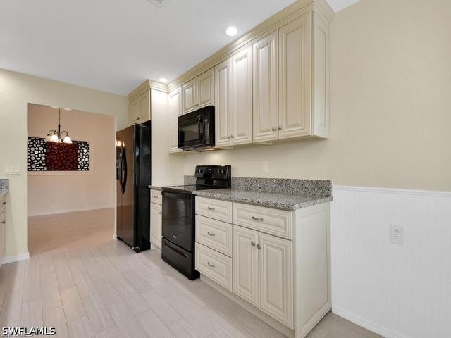 260 12TH ST SE, Naples, FL 34117