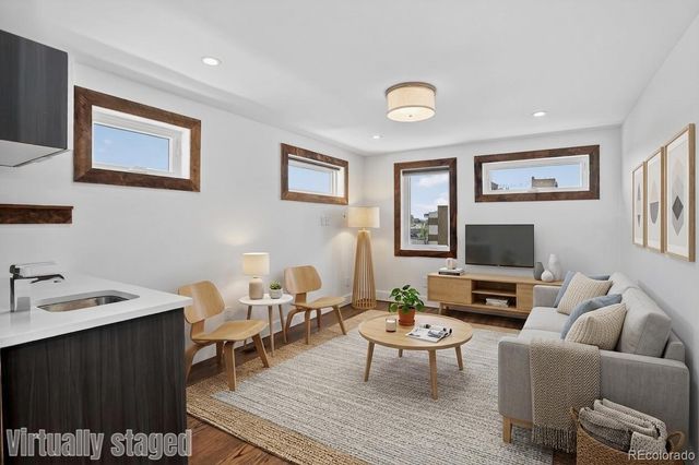 1930 W 35th Avenue, Denver, CO 80211