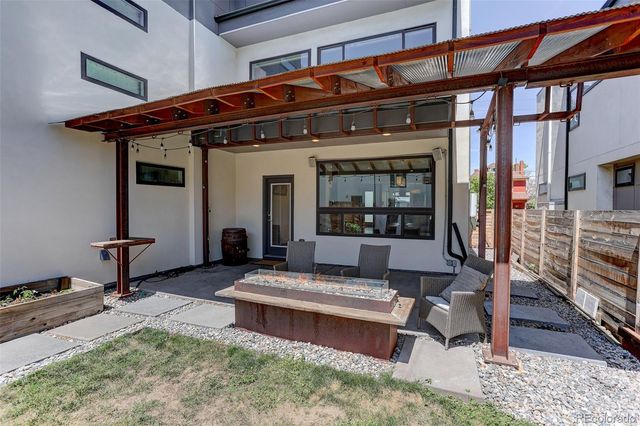 1930 W 35th Avenue, Denver, CO 80211