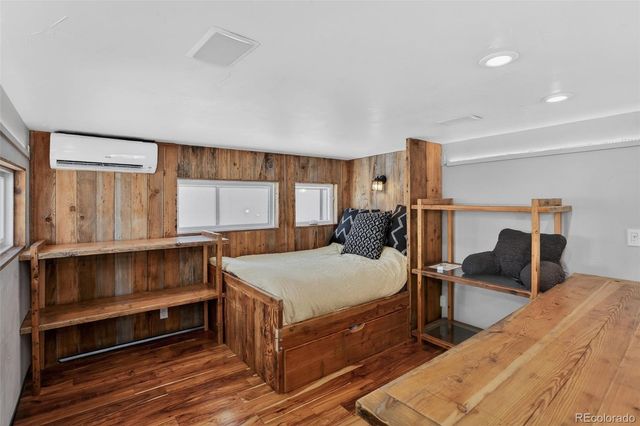 1930 W 35th Avenue, Denver, CO 80211