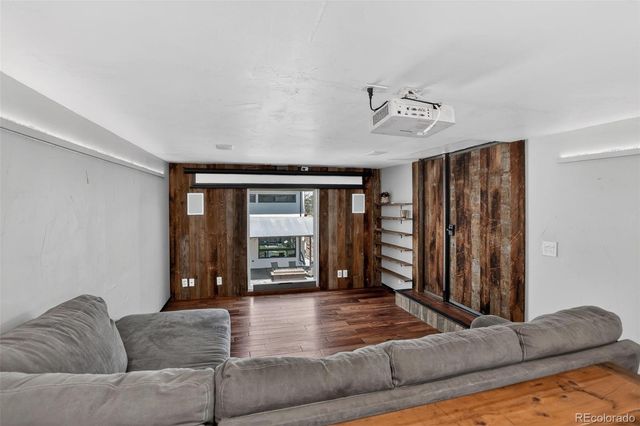 1930 W 35th Avenue, Denver, CO 80211
