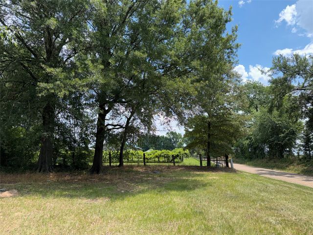 2118 County Road 4110, Pittsburg, TX 75686