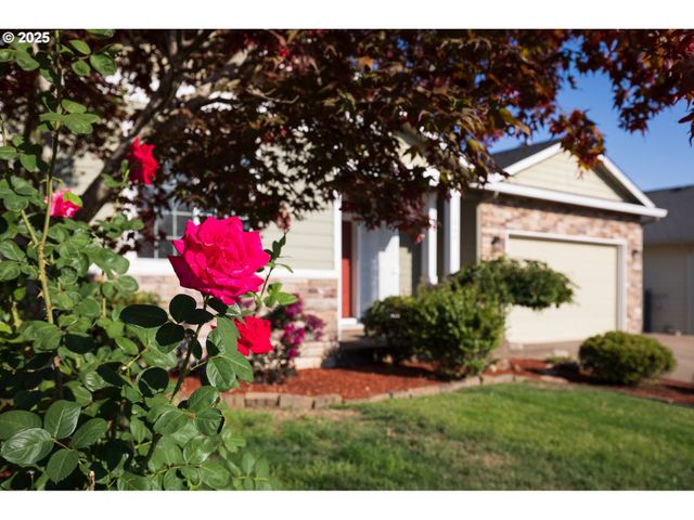 1804 SETTLERS SPRING Dr Nw, Salem, OR 97304