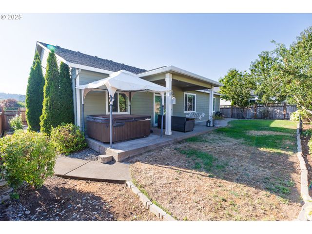 1804 SETTLERS SPRING Dr Nw, Salem, OR 97304