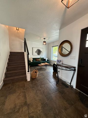 965 N 800 E, Springville, UT 84663