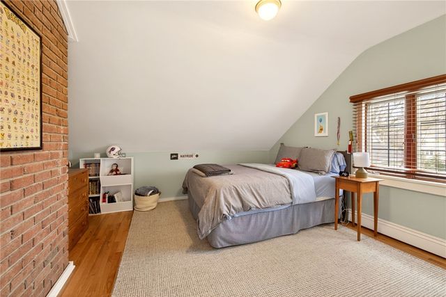 3 Stonegate Lane, Pittsford, NY 14534