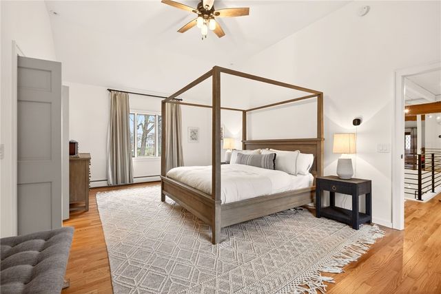 3 Stonegate Lane, Pittsford, NY 14534