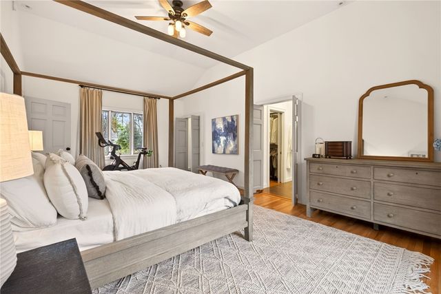 3 Stonegate Lane, Pittsford, NY 14534