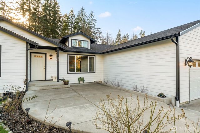 29904 12th Avenue Ct E, Roy, WA 98580