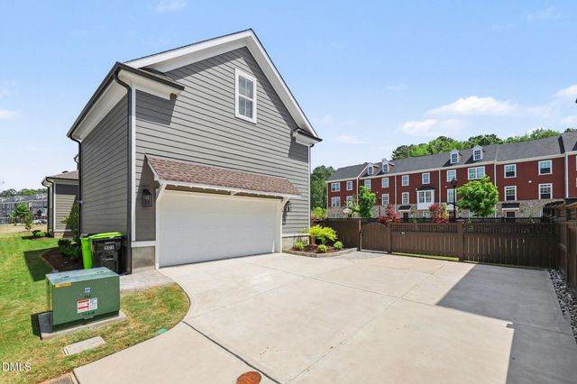 501 Whitehall Circle, Durham, NC 27713