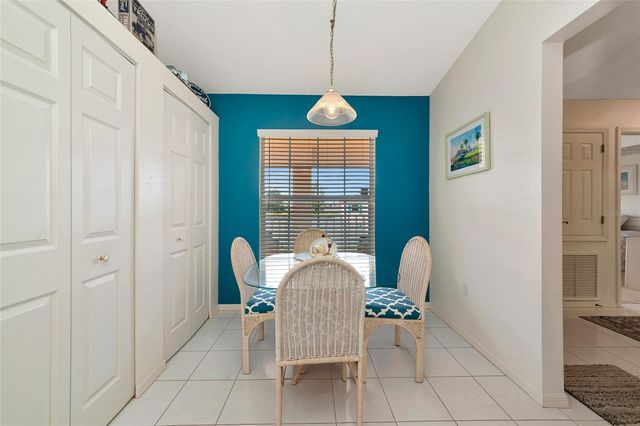 4206 CADDIE DRIVE E 201, Bradenton, FL 34203