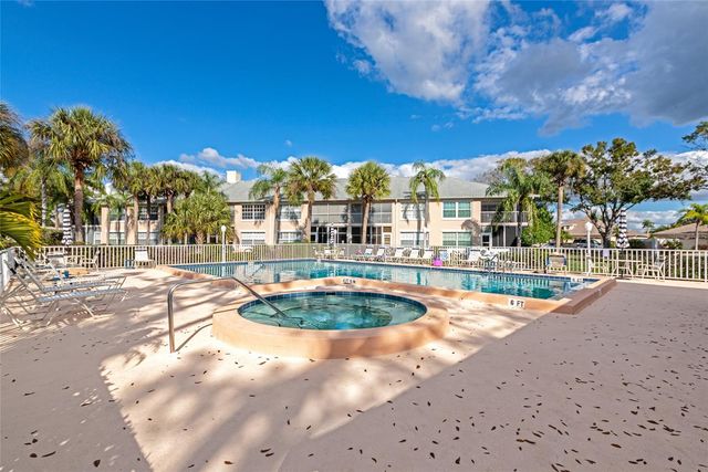 4206 CADDIE DRIVE E 201, Bradenton, FL 34203