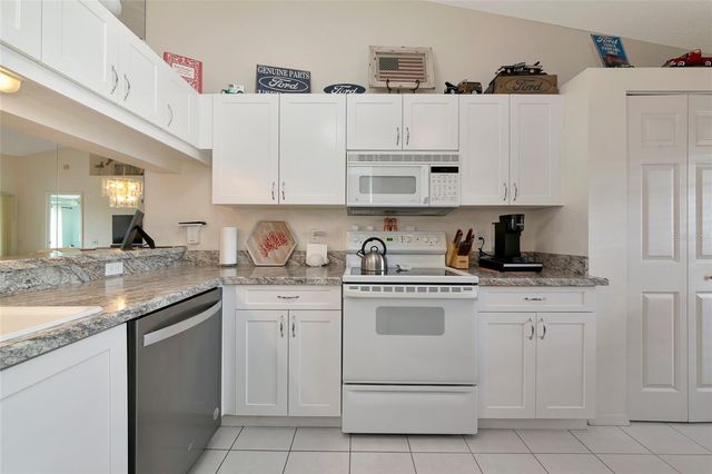 4206 CADDIE DRIVE E 201, Bradenton, FL 34203