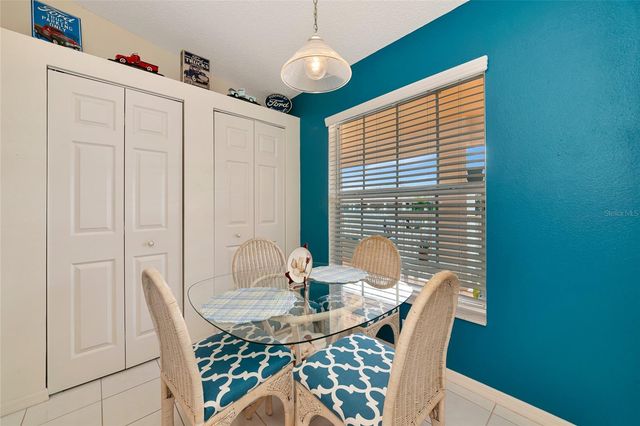 4206 CADDIE DRIVE E 201, Bradenton, FL 34203