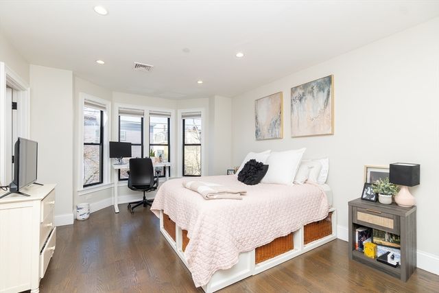 498 Sumner Street PH, Boston, MA 02128