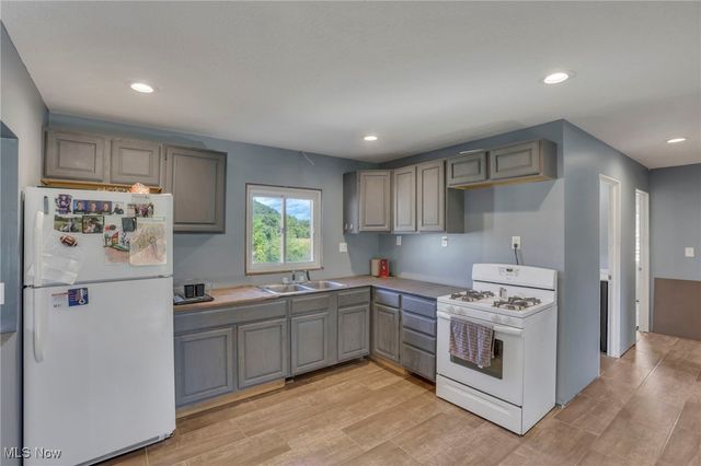 5636 Old Logan Road SE, Lancaster, OH 43130