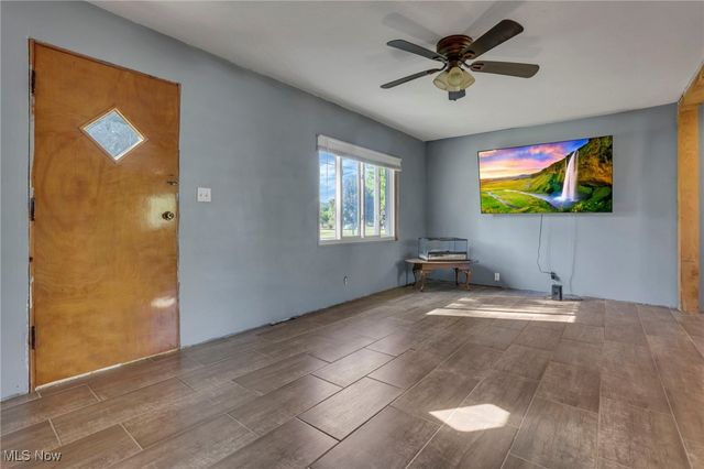 5636 Old Logan Road SE, Lancaster, OH 43130