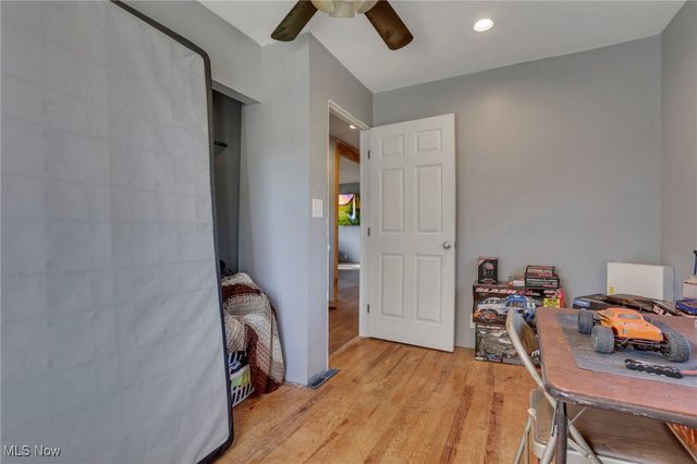 5636 Old Logan Road SE, Lancaster, OH 43130