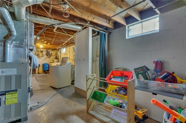 5636 Old Logan Road SE, Lancaster, OH 43130