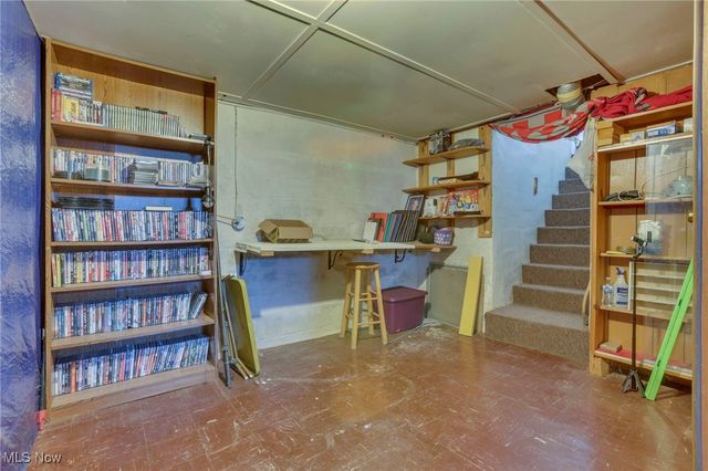 5636 Old Logan Road SE, Lancaster, OH 43130