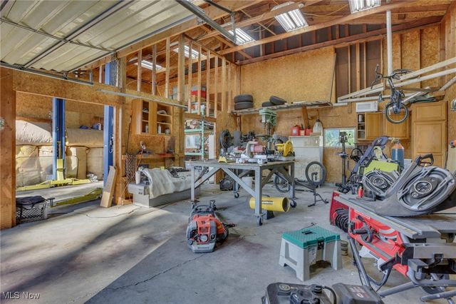 5636 Old Logan Road SE, Lancaster, OH 43130